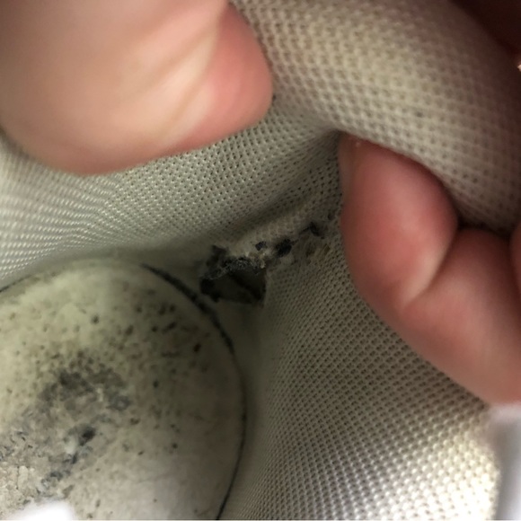 Balenciaga Triple S Sneaker - Picture 5 of 7